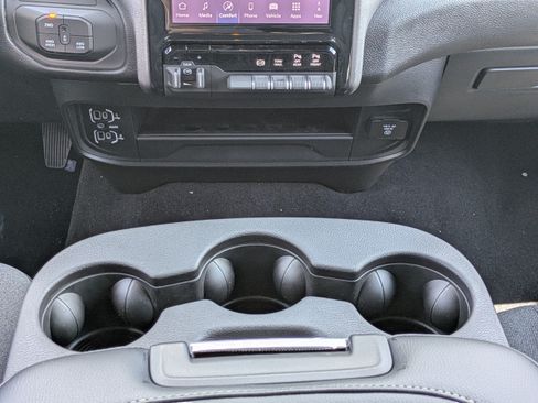 New 2026 RAM 3500 Tradesman AWD/4WD image 18
