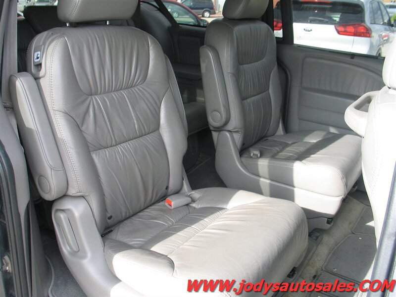 Used 2010 Honda Odyssey Touring image 24