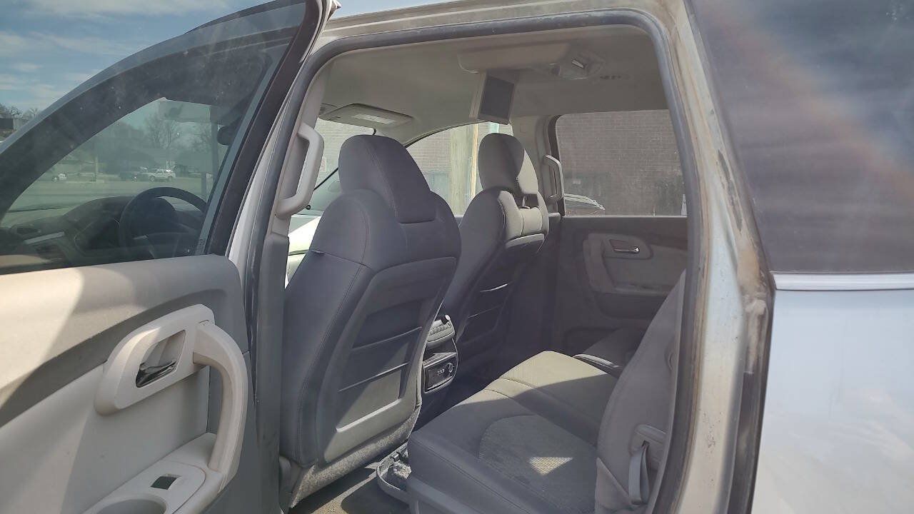 Used 2009 Chevrolet Traverse LT FWD image 5