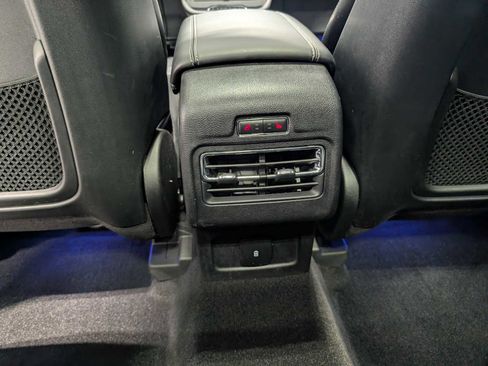 Used 2022 Lincoln Corsair AWD w/ Premium Package image 22