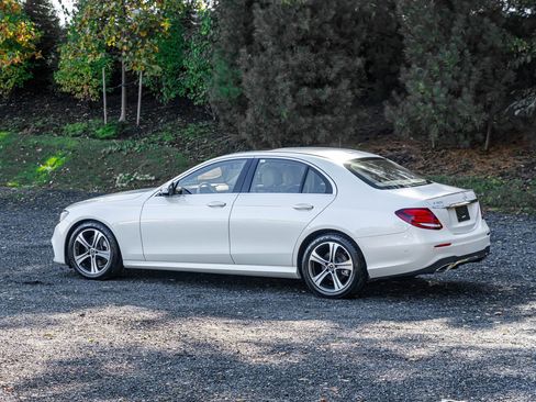 Used 2019 Mercedes-Benz E 300 image 5