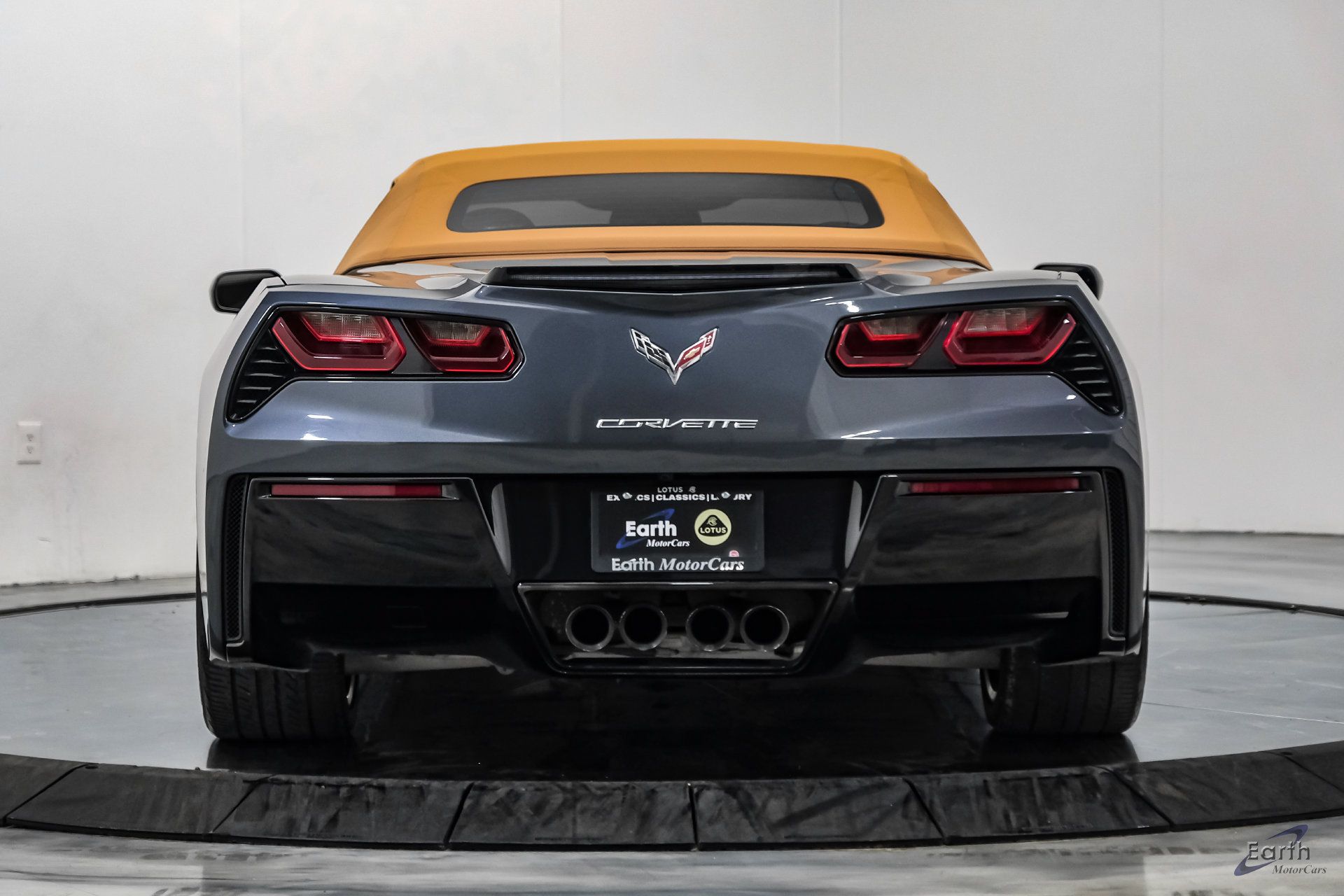 Used 2014 Chevrolet Corvette Stingray Convertible w/ 2LT Preferred Equipment Group RWD image 15