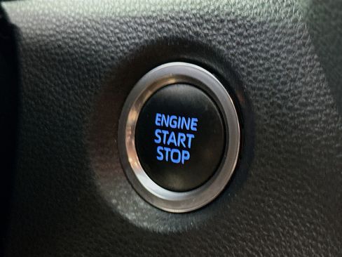 Used 2019 Toyota Corolla XSE FWD image 21