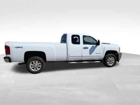 Used 2011 Chevrolet Silverado 3500 LT image 8
