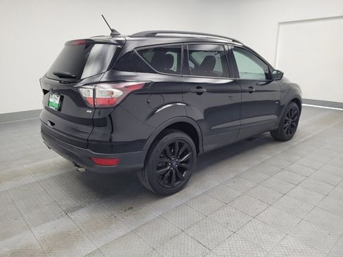 Used 2018 Ford Escape SE w/ SE Sport Appearance Package FWD image 9