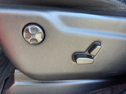 Used 2018 Jeep Grand Cherokee Limited image 50