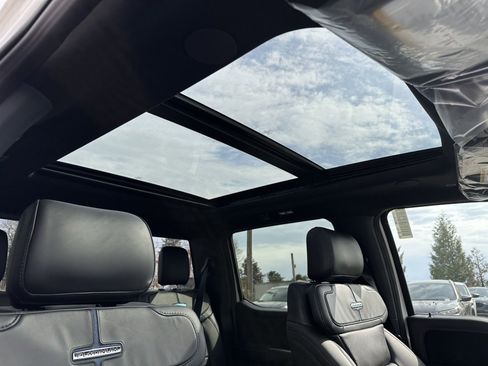 New 2025 Ford F250 Platinum image 15