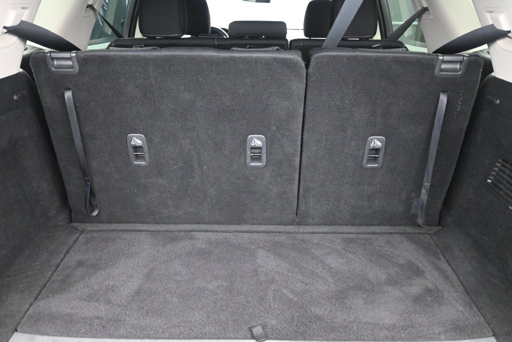 Used 2024 Nissan Pathfinder SV FWD image 17