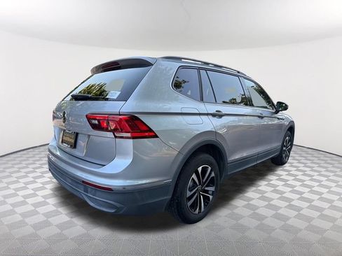 Used 2022 Volkswagen Tiguan S FWD image 5