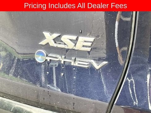 Used 2025 Toyota RAV4 XSE w/ Premium Package AWD/4WD image 8