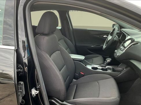 Used 2024 Chevrolet Malibu LT image 27