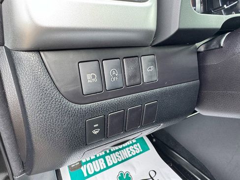 Used 2018 Toyota Highlander XLE image 14