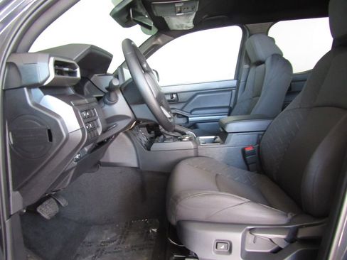 Certified 2026 Toyota Tacoma SR5 AWD/4WD image 14