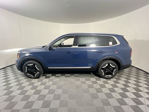 New 2025 Kia Telluride EX image 8