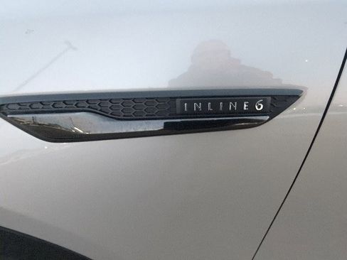 Used 2025 MAZDA CX-90 3.3 Turbo w/ Premium Sport Pkg image 9