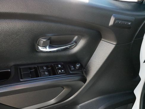 Used 2020 Nissan Titan PRO-4X w/ Pro-4x Convenience Package image 19