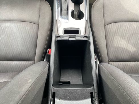 Used 2020 Chevrolet Malibu LT FWD image 25