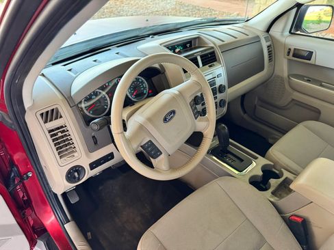 Used 2012 Ford Escape XLT FWD image 10