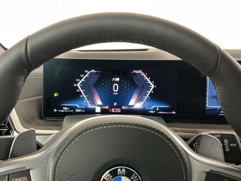New 2026 BMW X7 xDrive40i w/ M Sport Package AWD/4WD image 10