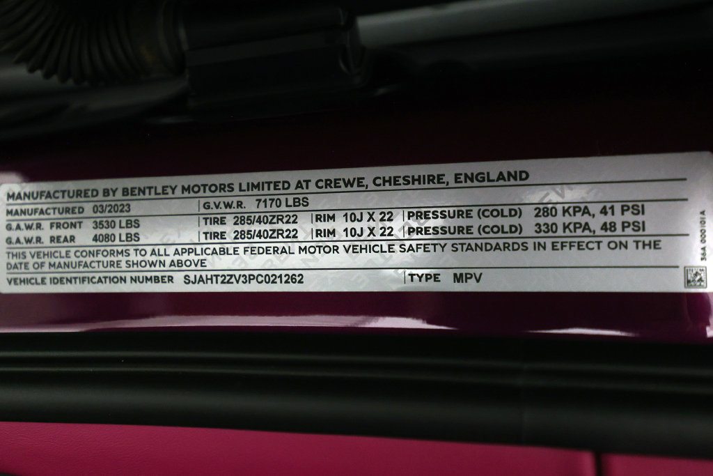 Used 2023 Bentley Bentayga Extended Wheelbase AWD/4WD image 56