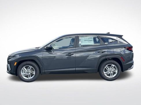 New 2026 Hyundai Tucson SE FWD image 2