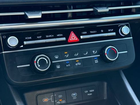 Certified 2025 Hyundai Santa Cruz SE image 24