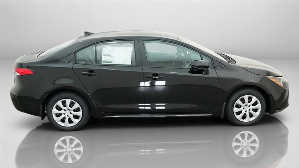 New 2027 Toyota Corolla LE FWD image 7