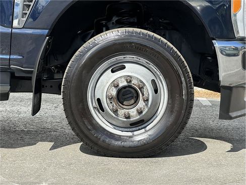 Used 2023 Ford F350 XLT image 26