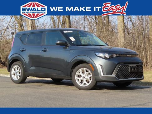 Certified 2025 Kia Soul LX image 1