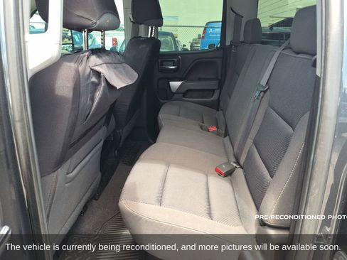 Used 2019 Chevrolet Silverado 1500 LT w/ LPO, Black Pack RWD image 12