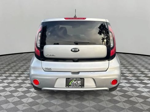 Used 2017 Kia Soul + FWD image 6