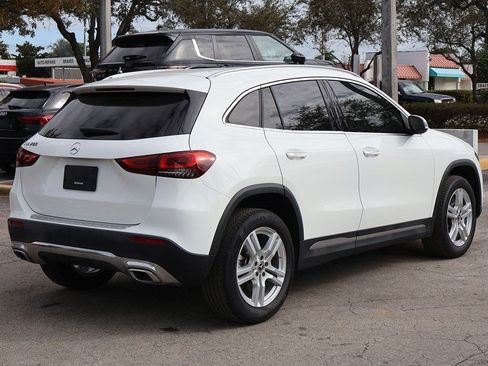 Used 2022 Mercedes-Benz GLA 250 w/ Premium Package Lite image 8