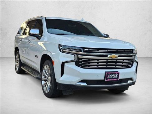 Used 2021 Chevrolet Tahoe Premier w/ Premium Package RWD image 3
