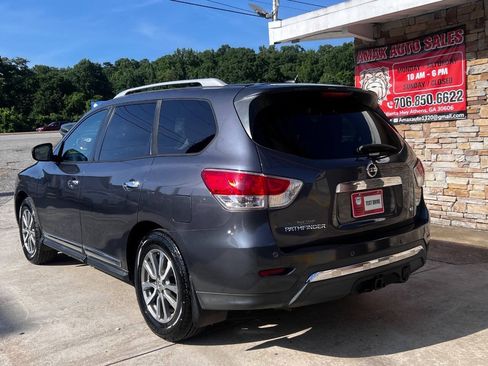 Used 2014 Nissan Pathfinder SL w/ SL Premium Package FWD image 4