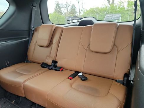 Used 2021 INFINITI QX80 Sensory w/ All-Season Package image 26