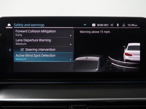 Used 2023 BMW 530e w/ M Sport Package RWD image 34