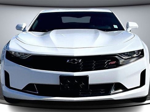 Used 2021 Chevrolet Camaro LT w/ RS Package image 2