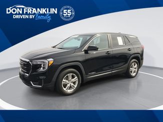 Used 2023 GMC Terrain SLE video 1