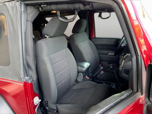 Used 2012 Jeep Wrangler Sport AWD/4WD image 7