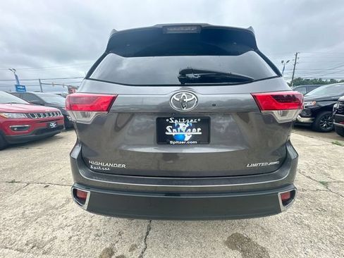 Used 2018 Toyota Highlander Limited Platinum AWD/4WD image 35