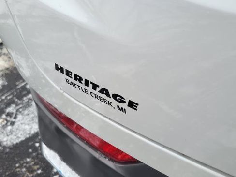 Used 2023 Buick Encore GX Essence w/ Experience Buick Package image 26