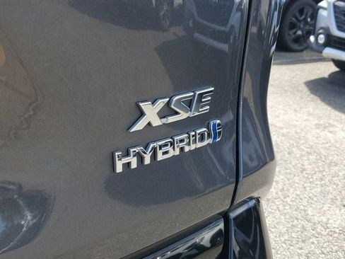 Used 2022 Toyota RAV4 XSE w/ XSE Grade Weather Package image 7
