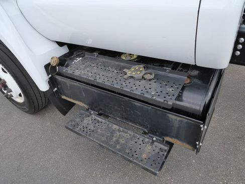Used 2023 Ford F650 2WD Regular Cab Super Duty image 18
