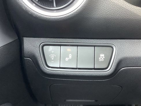 Used 2023 Kia Forte LXS w/ LXS Technology Package FWD image 24