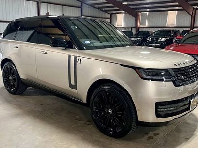 Used 2025 Land Rover Range Rover SE