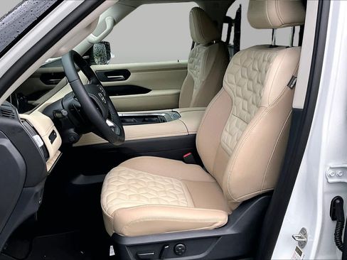New 2026 Nissan Armada Platinum AWD/4WD image 9