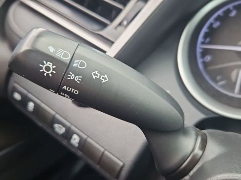 Used 2022 Toyota Camry LE FWD image 26