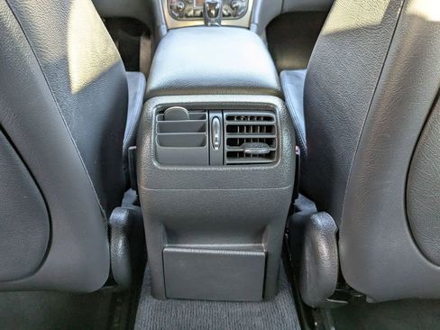 Used 2001 Mercedes-Benz C 320 Sedan image 25