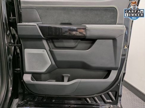Used 2025 Ford F150 Lightning Platinum image 28