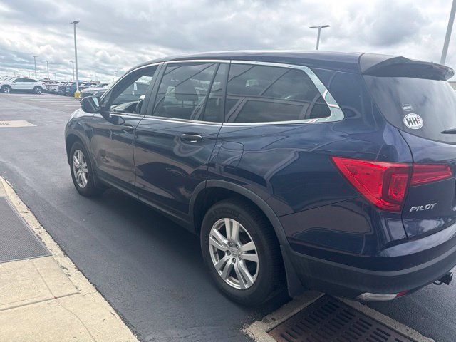 Used 2017 Honda Pilot LX image 6